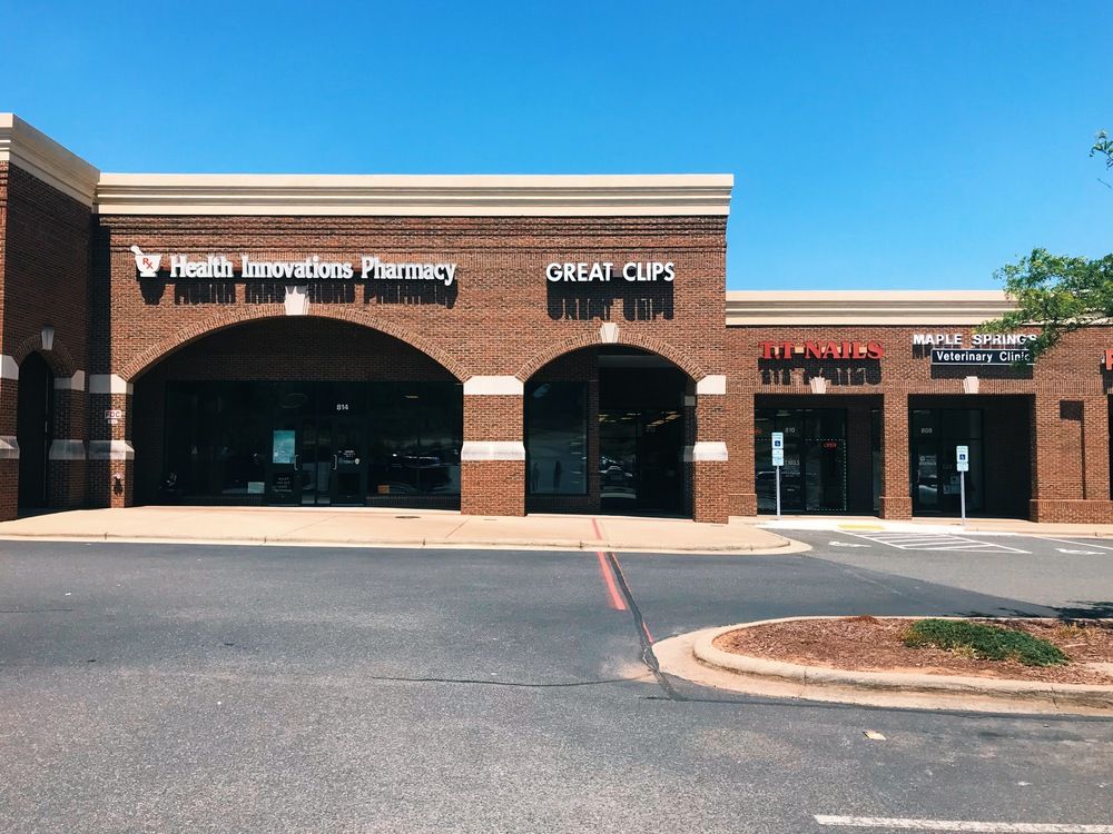 810 Spring Ln, Sanford, NC 27330